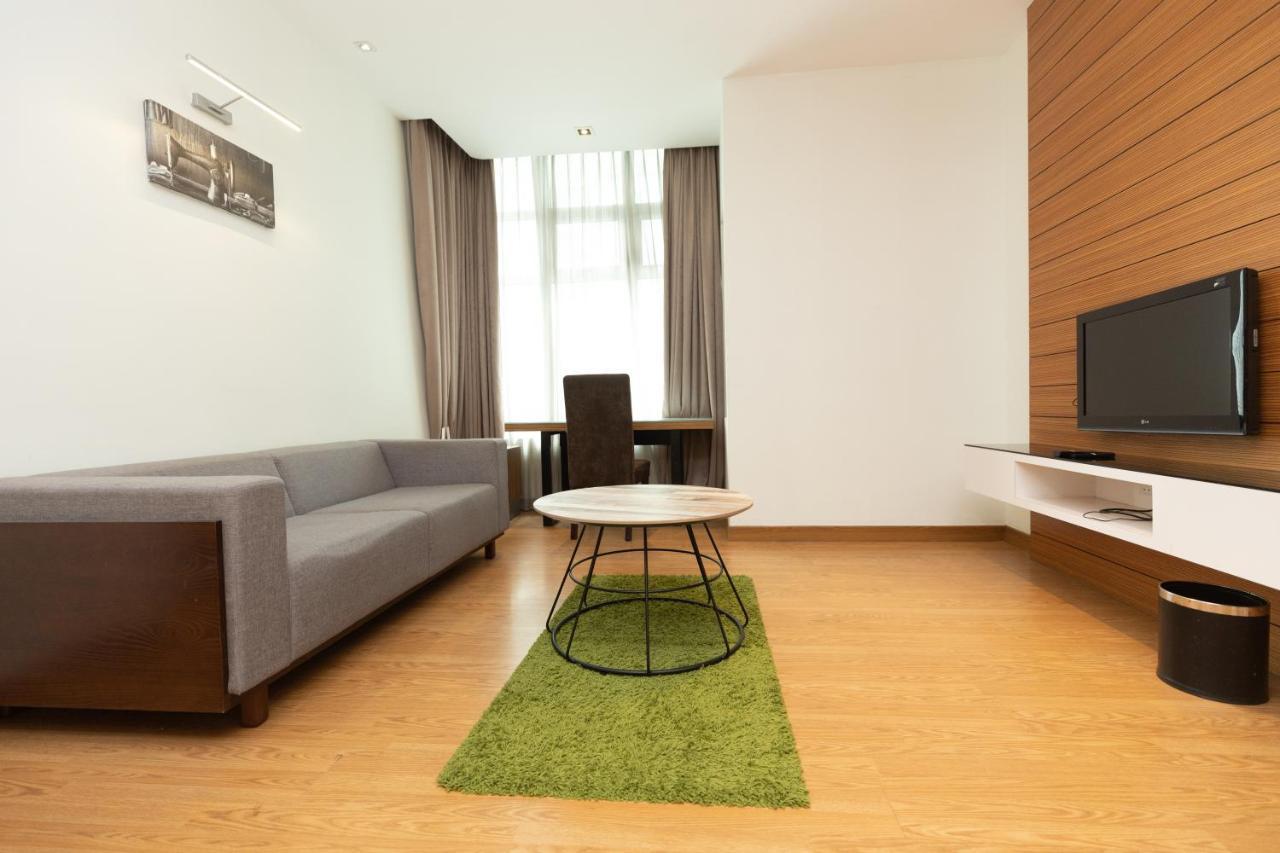 Dua Sentral Residence Near Kl Sentral By Cobnb Куала Лумпур Екстериор снимка